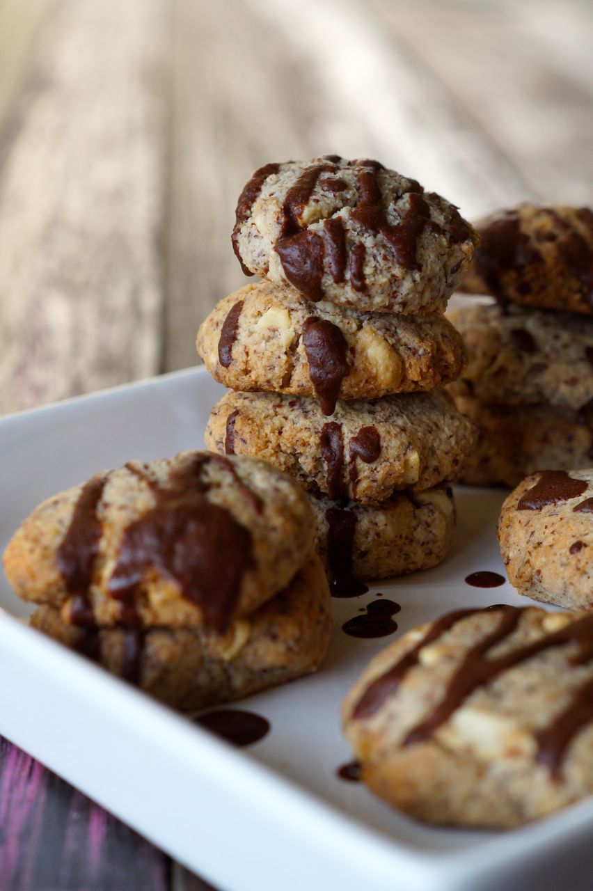 paleo chunky nut cookies recipe