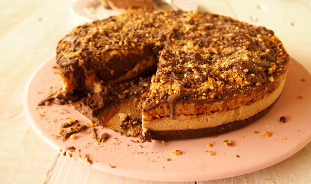 paleo de-snicker-licious cake