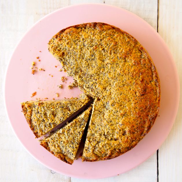 healthy orange and poppy seed cake 