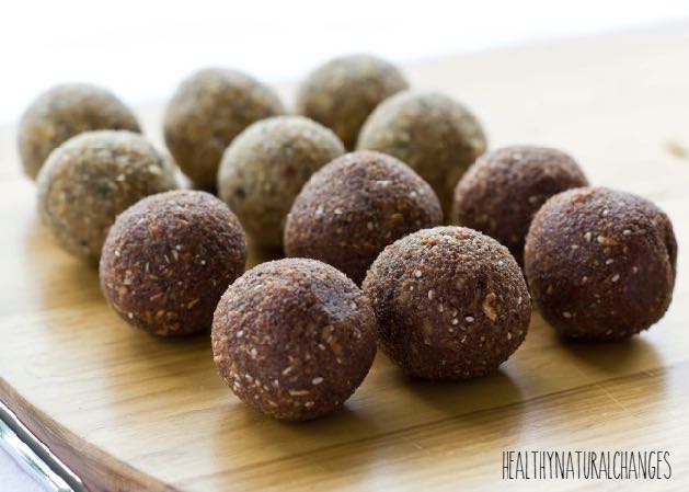 nut-free-bliss-balls-kids-snacks (1)