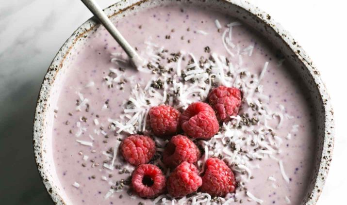 Berry-Smoothie-Bowl-Recipe-featured