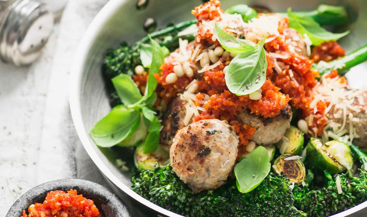 merry-meatballs-with-pesto-feature