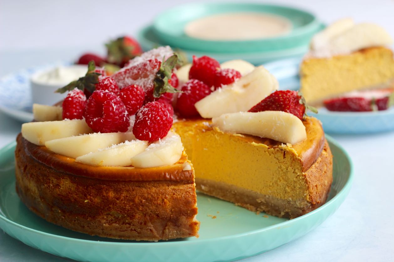 healthy-baked-pumpkin-cheesecake-feature