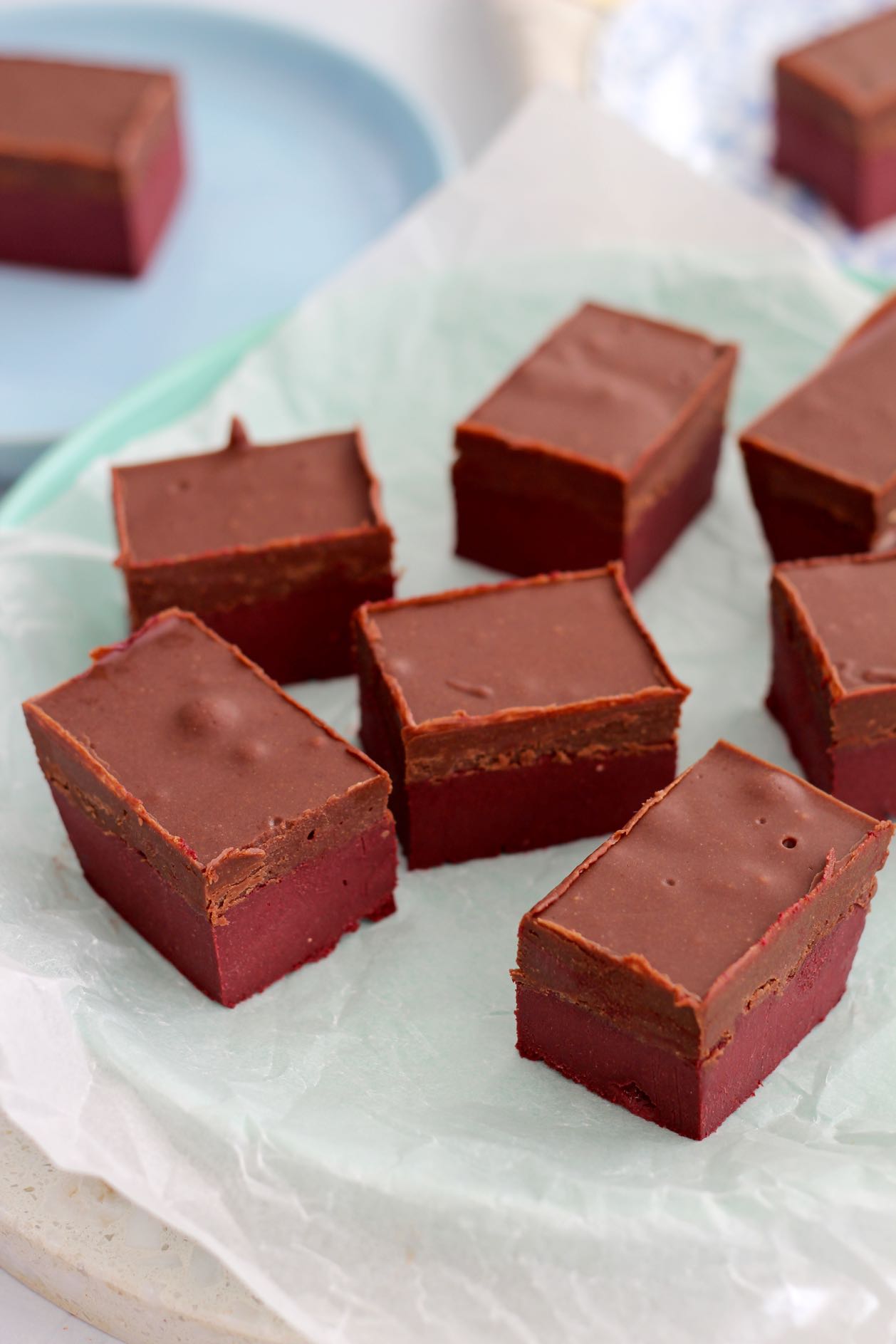 Rich beetroot chocolate fudge slice | Super easy and yum recipe!