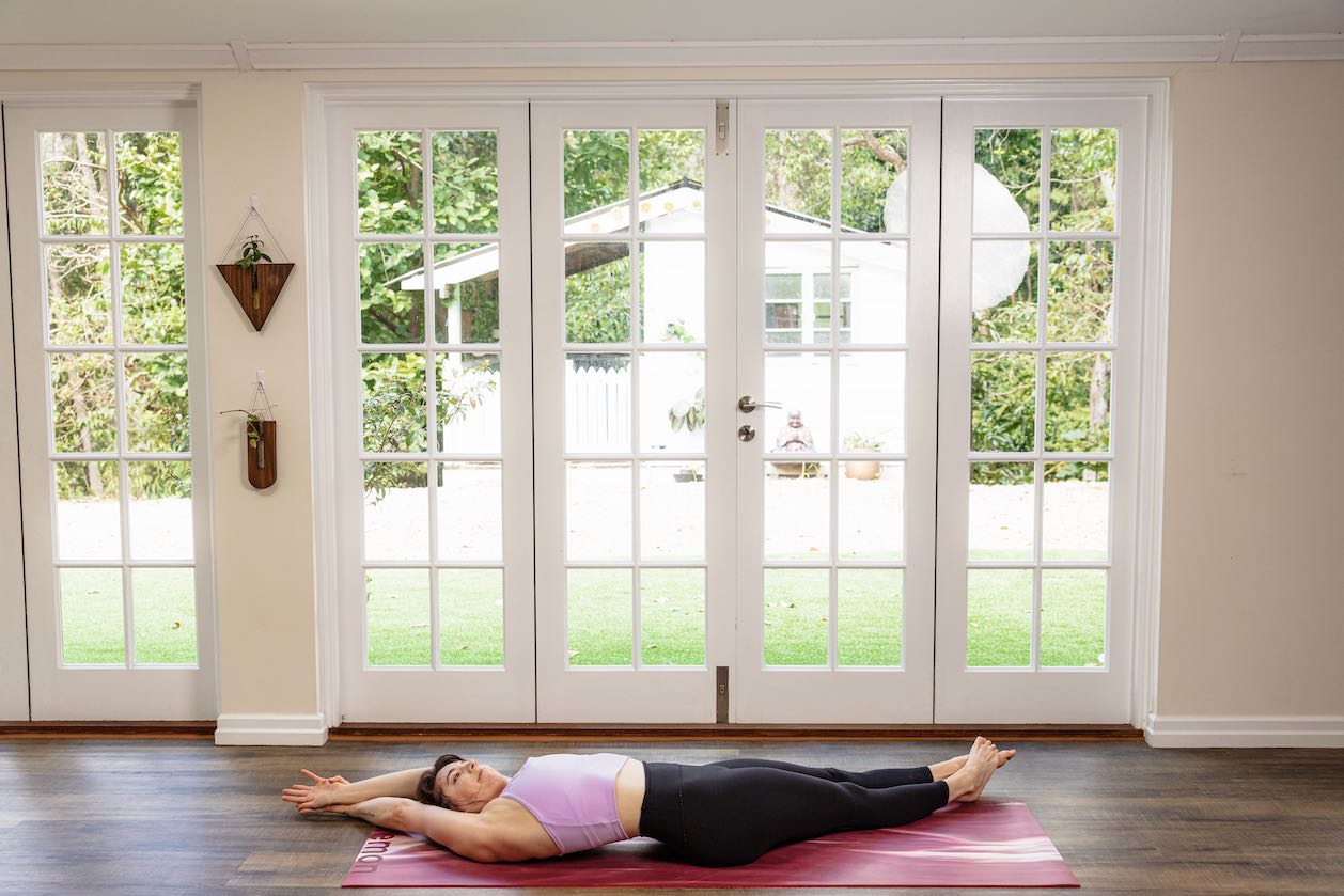 How to Do Bananasana Pose